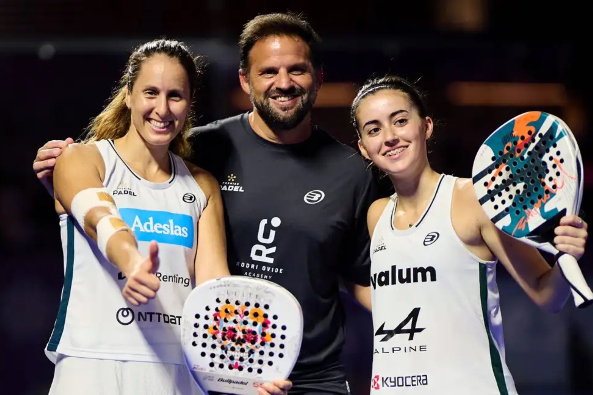 出了极强的 出了极强的